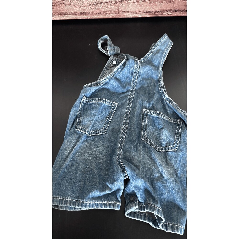 Place  boys jumper jeans size 12/18 bottom snaps